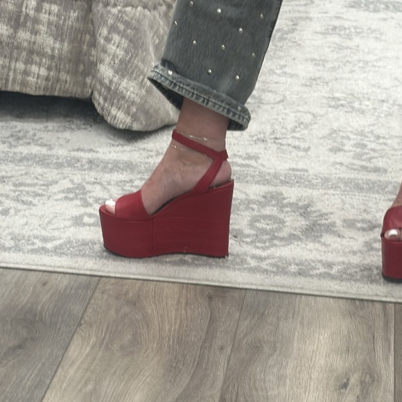 GUCCI NAPPA CHARLOTTE HIBISCUS RED 35.5 5.5 - Picture 9 of 10